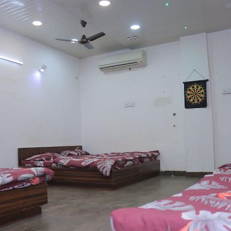 Madan Residency , Amritsar Hotel Eksteriør billede